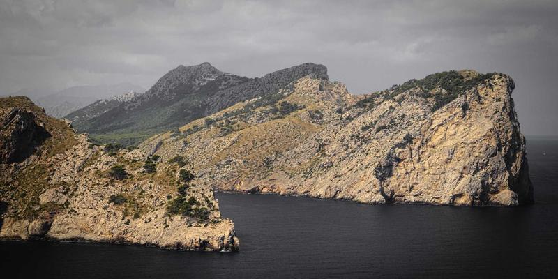 从数据迷雾到精准匹配：工业品知识图谱如何重塑B2B采购效率